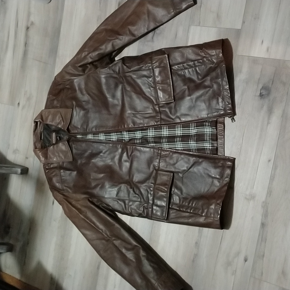 Danier Brown Genuine Leather Jacket (XS)